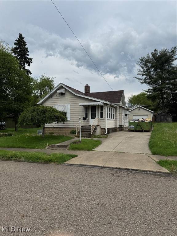 Barberton, OH 44203,251 30th ST NW