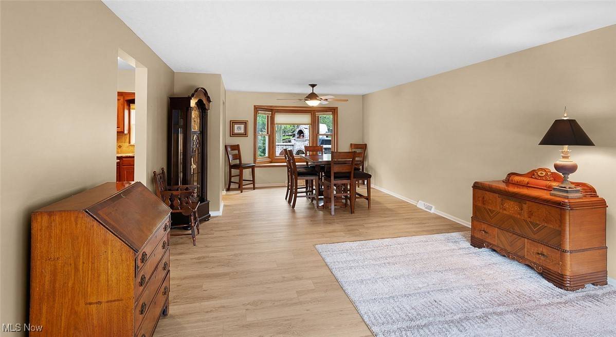 Broadview Heights, OH 44147,947 Tollis Pkwy