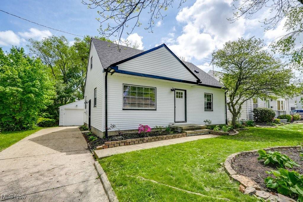 Cuyahoga Falls, OH 44223,2881 12th ST
