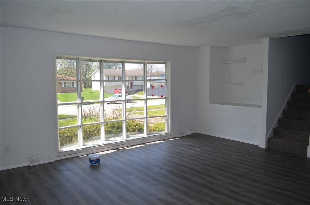 Bedford Heights, OH 44146,24441 Robinia DR