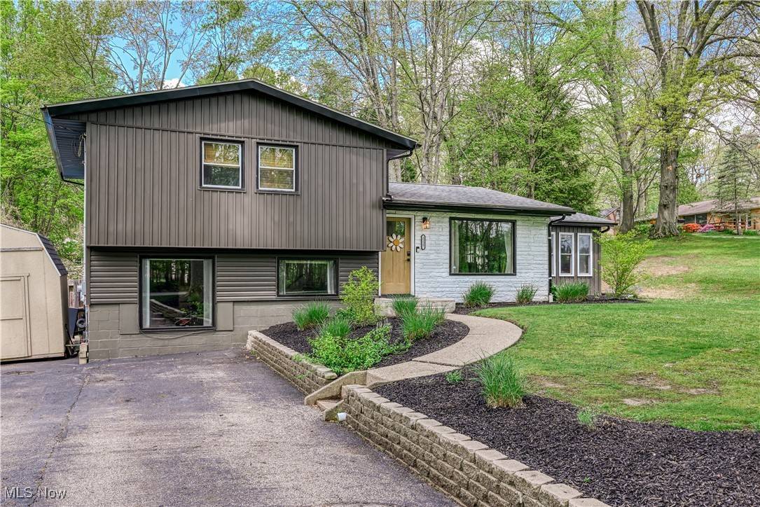 Ravenna, OH 44266,2227 Erie ST