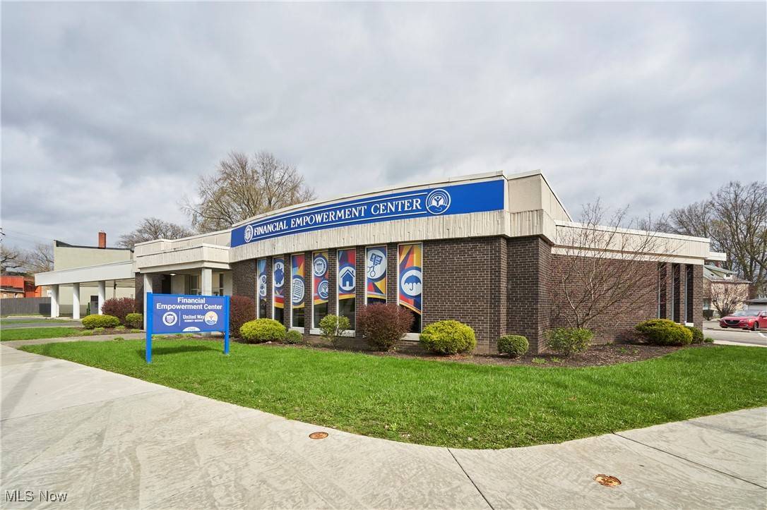 Akron, OH 44314,1060 Kenmore BLVD