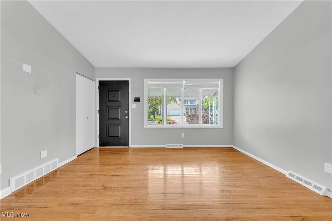 Brook Park, OH 44142,14208 Sheldon BLVD