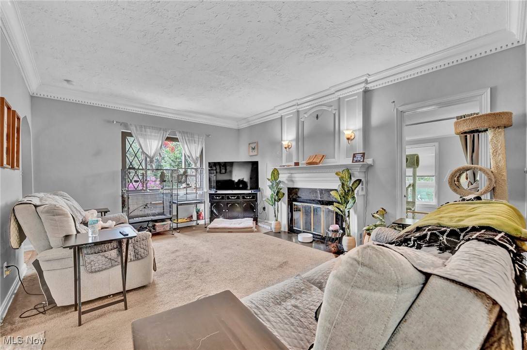 Richmond Heights, OH 44143,25855 Highland RD