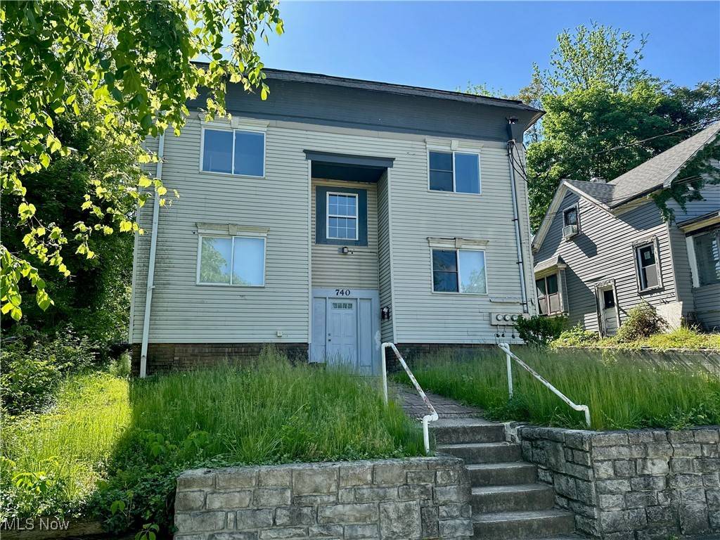 Akron, OH 44307,740 Fern ST