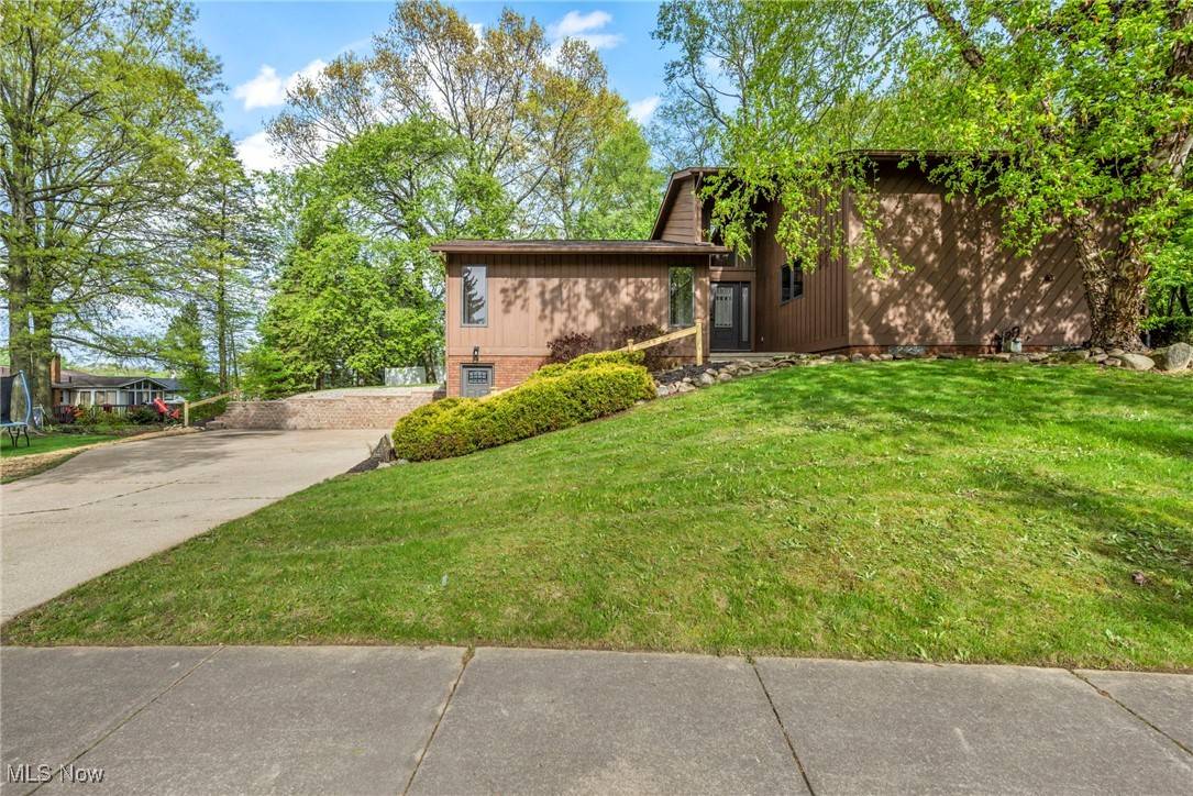 Akron, OH 44312,433 Herbert RD