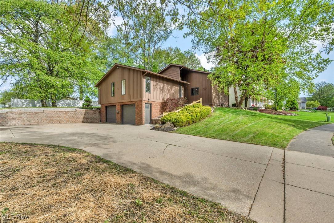 Akron, OH 44312,433 Herbert RD