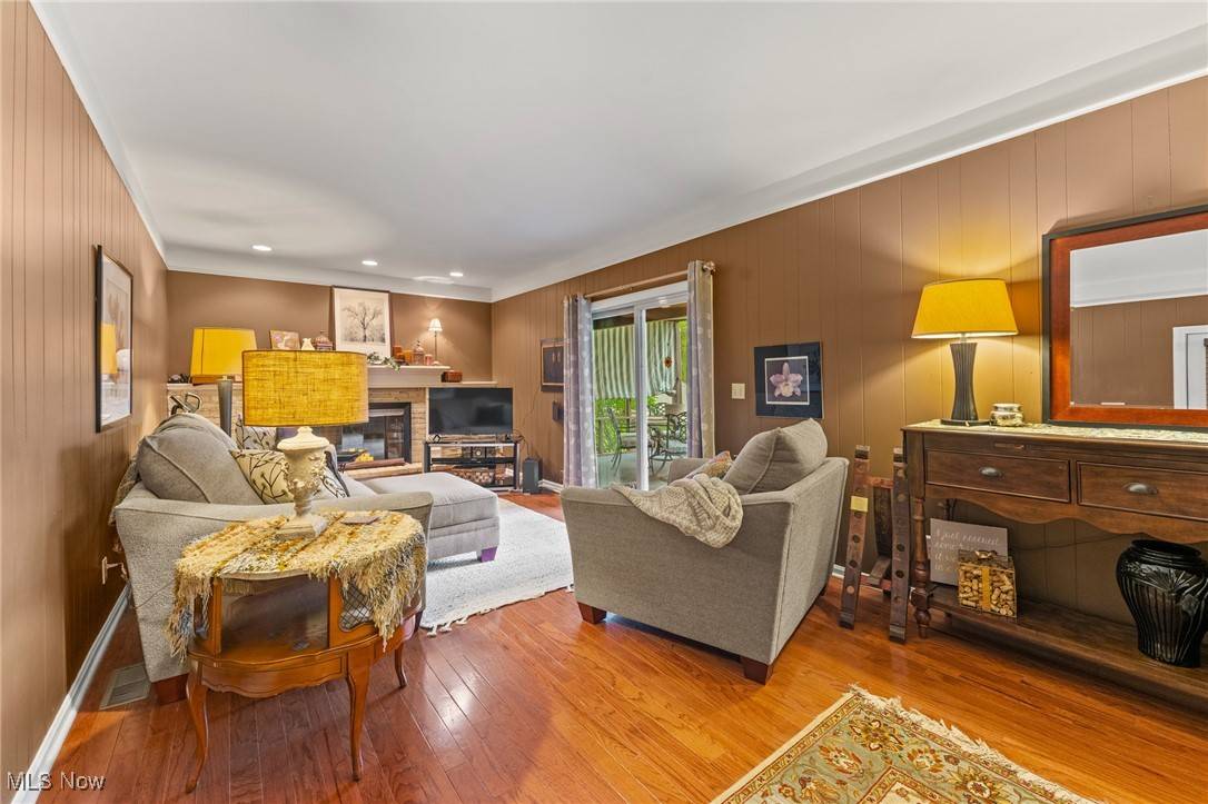 Girard, OH 44505,4789 Logan Arms DR