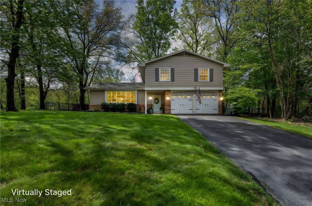Mentor, OH 44060,7805 Skylineview DR