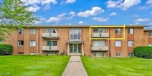 Rocky River, OH 44116,21841 River Oaks DR #B4
