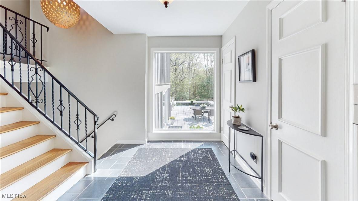 Chagrin Falls, OH 44022,398 Hickory Hill RD
