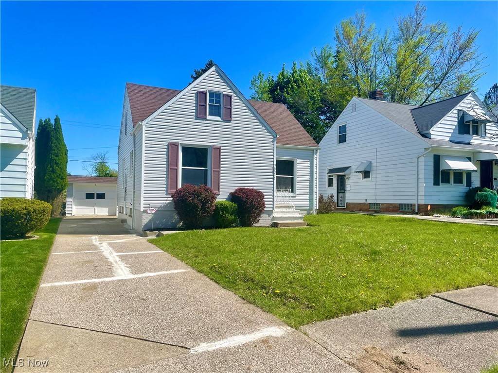 Maple Heights, OH 44137,18311 Highland DR