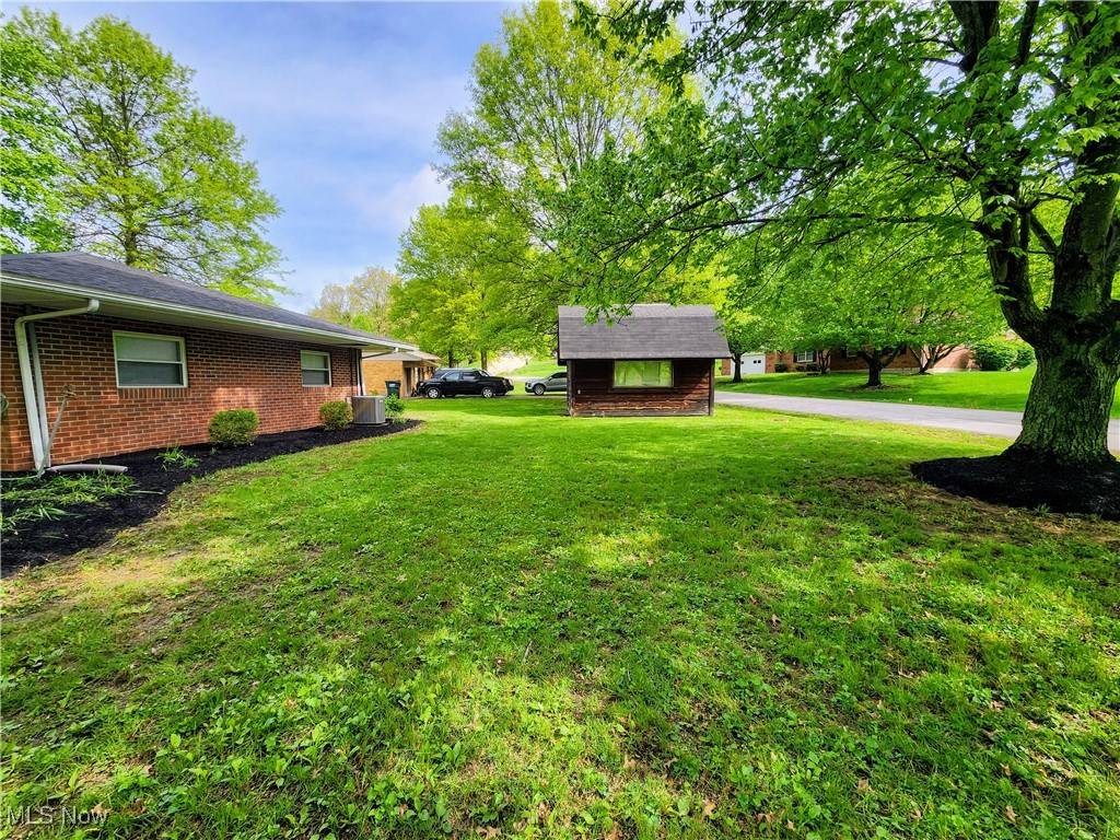 Cambridge, OH 43725,9005 Eckelberry RD