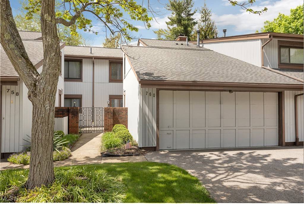 Sagamore Hills, OH 44067,760 Spafford OVAL