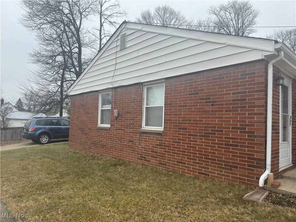 Youngstown, OH 44514,1602 Bancroft AVE