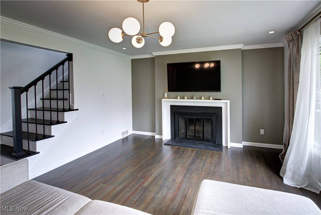 Middleburg Heights, OH 44130,16419 Parklawn AVE