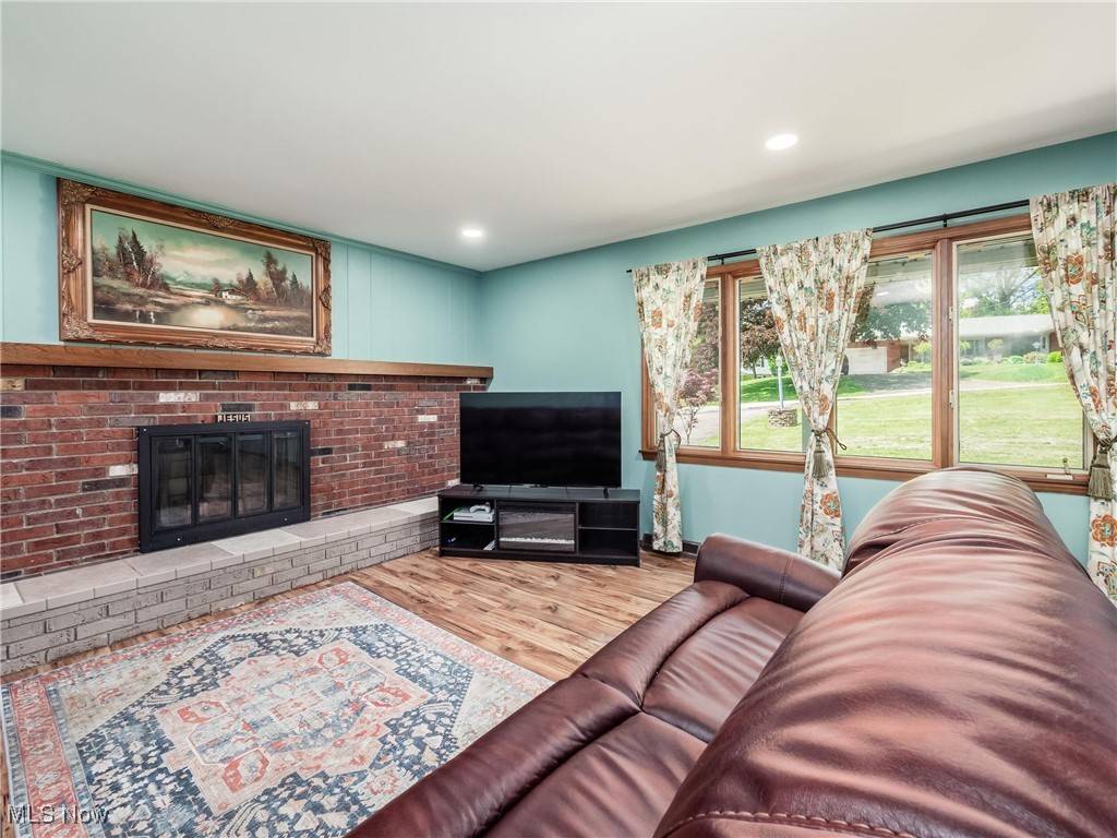 Zanesville, OH 43701,2800 E Military RD