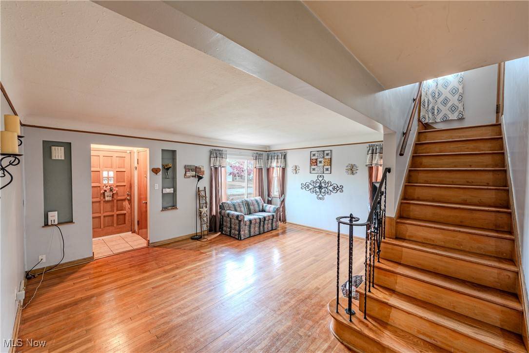 Cleveland, OH 44129,6445 Stanbury RD