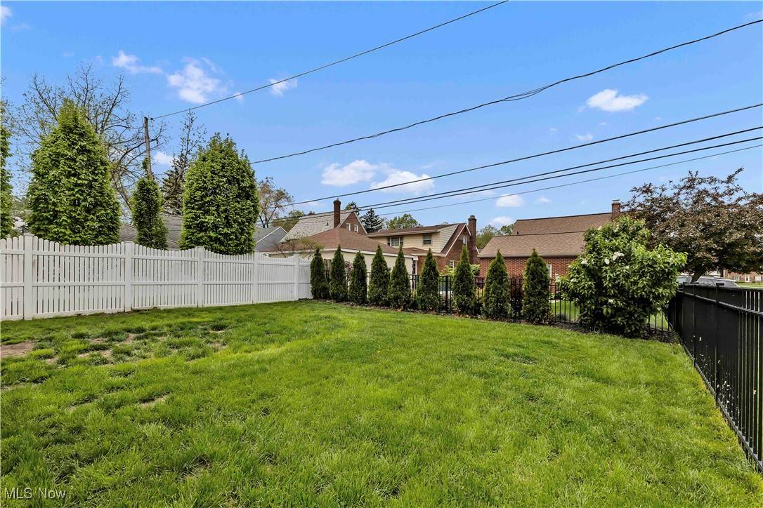 Fairview Park, OH 44126,4562 Bain Park DR