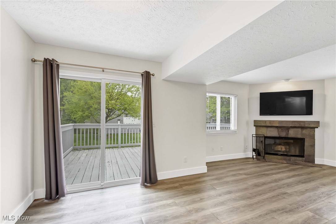 Westlake, OH 44145,1310 Patti Park #G4