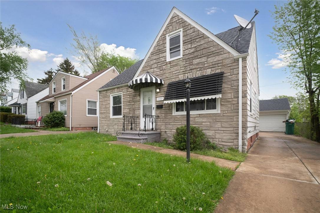 Maple Heights, OH 44137,5337 Hollywood AVE
