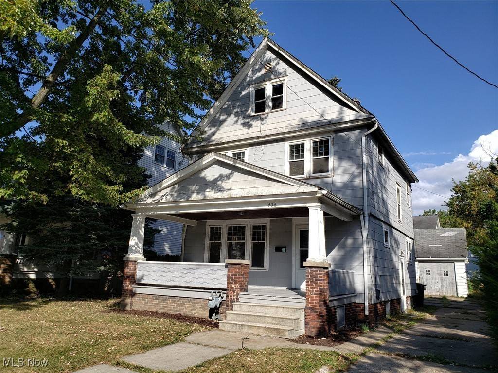 Elyria, OH 44035,906 Middle AVE