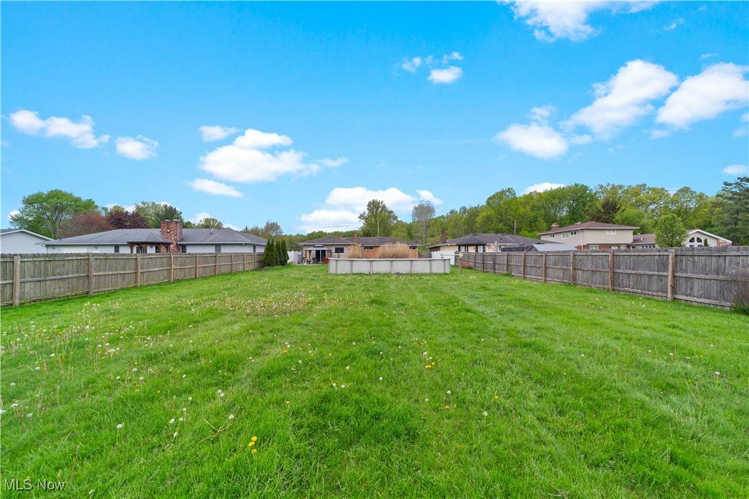 Olmsted Township, OH 44138,7111 Fitch RD