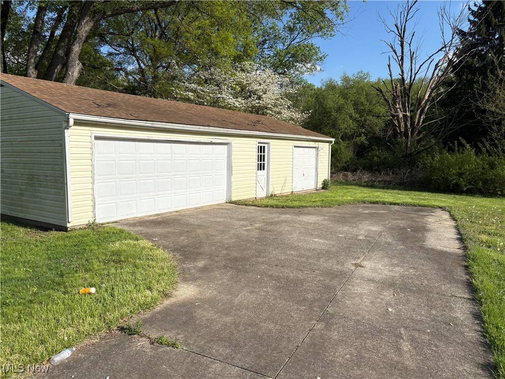 Akron, OH 44302,2298 Boughton DR