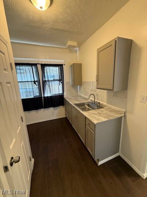 Cleveland, OH 44108,10009 Parmelee AVE