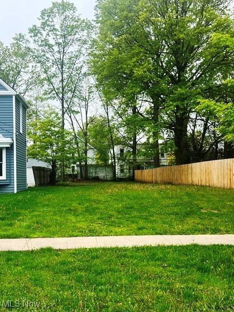 Lakewood, OH 44107,1584 Newman AVE