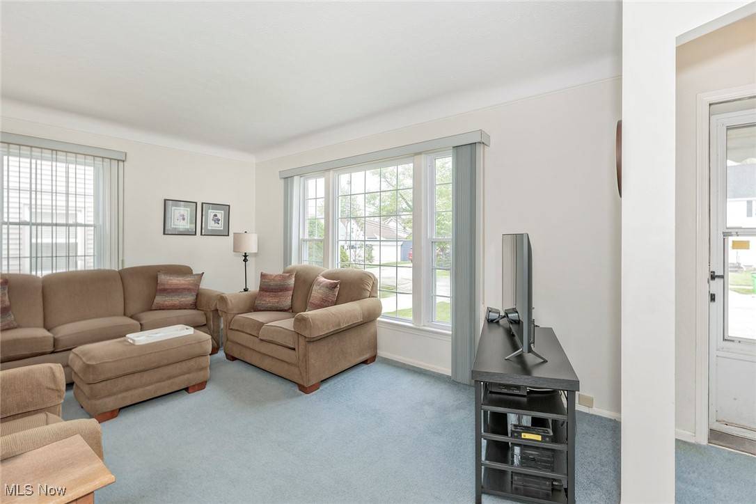 South Euclid, OH 44121,4274 Prasse RD