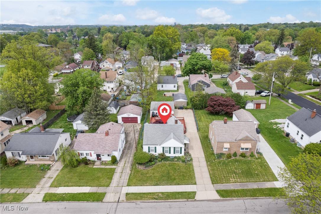 Akron, OH 44301,131 Palmetto AVE
