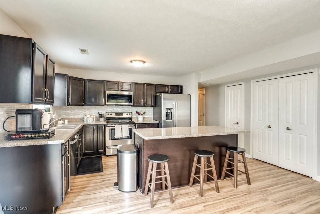 Cleveland, OH 44105,3585 Gerome CT