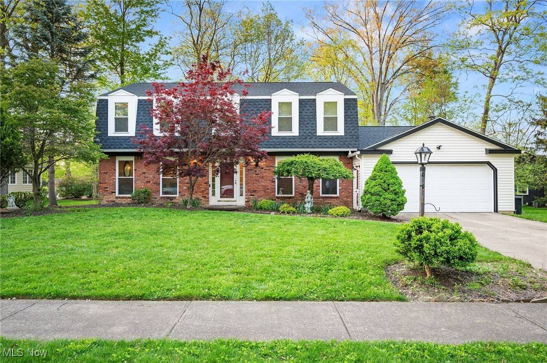 Strongsville, OH 44136,16538 S White Oaks DR