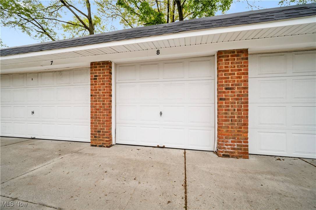 Cleveland Heights, OH 44106,2401 Euclid Hts BLVD #1 - A