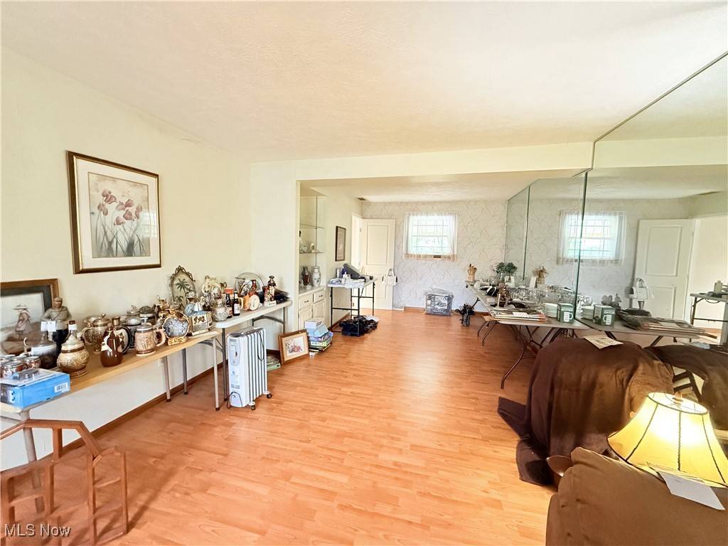 Wintersville, OH 43953,147 Powells LN