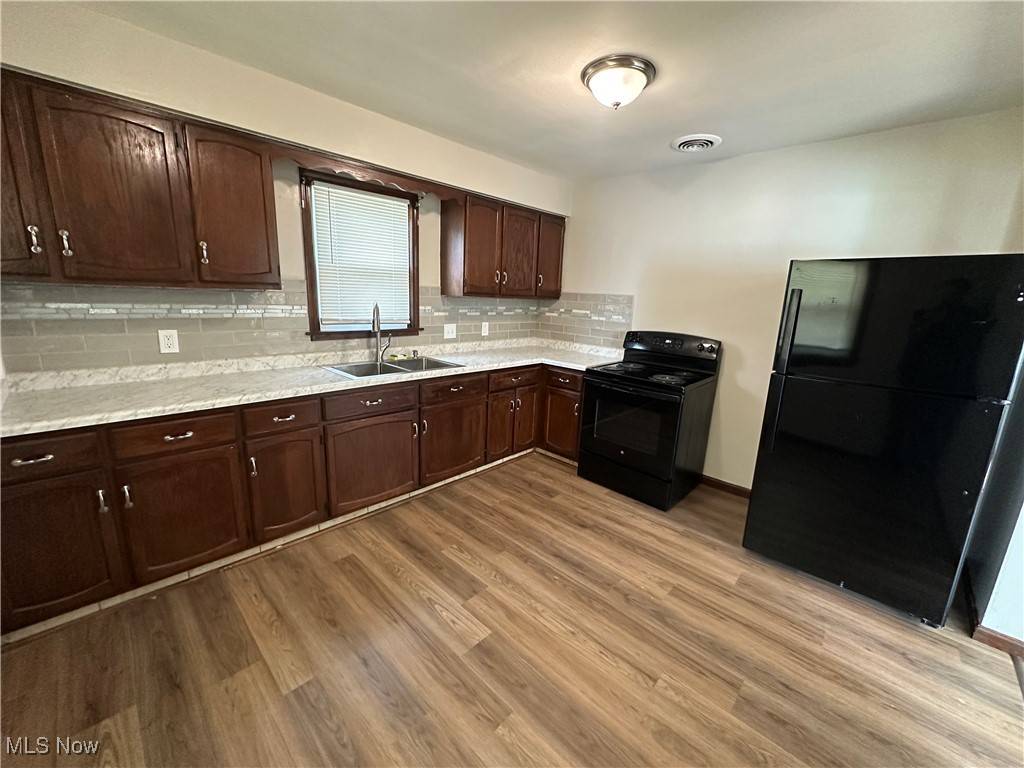 Austintown, OH 44515,48 N Navarre AVE