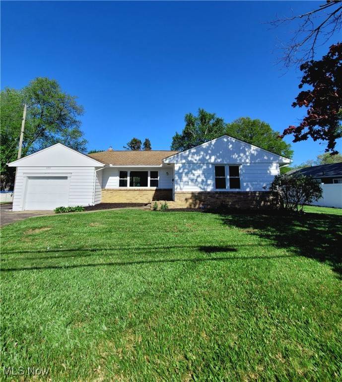 Canton, OH 44708,2222 Whipple AVE NW