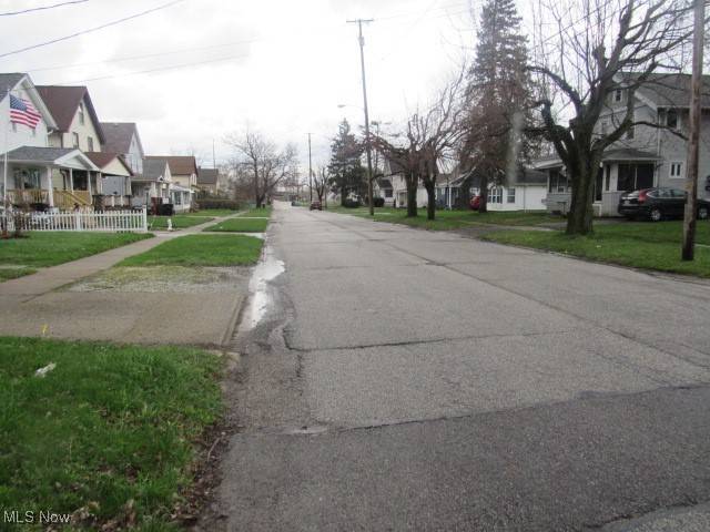 Elyria, OH 44035,148 Bell AVE