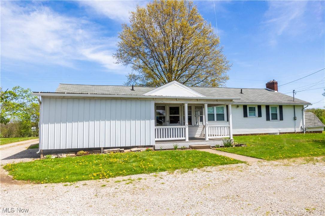 Orrville, OH 44667,122 N Carr RD