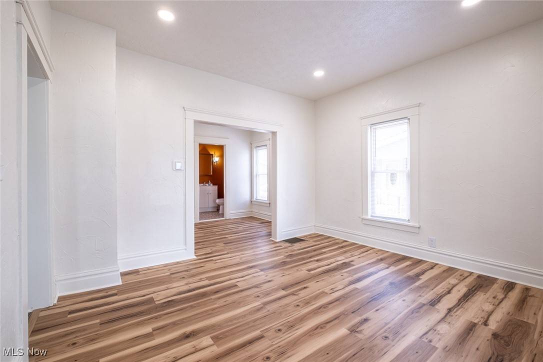 Orrville, OH 44667,316 W Paradise ST