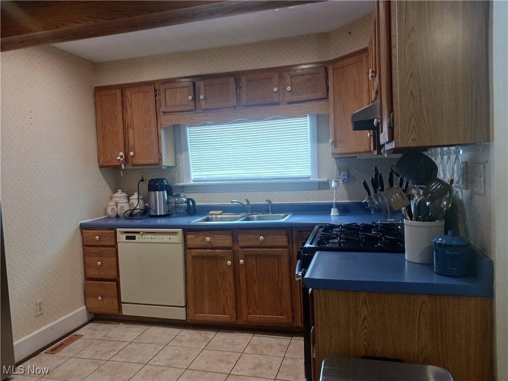 Marietta, OH 45750,636 4th ST