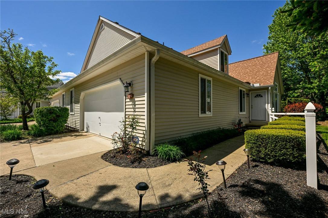 Copley, OH 44321,4212 Castle RDG