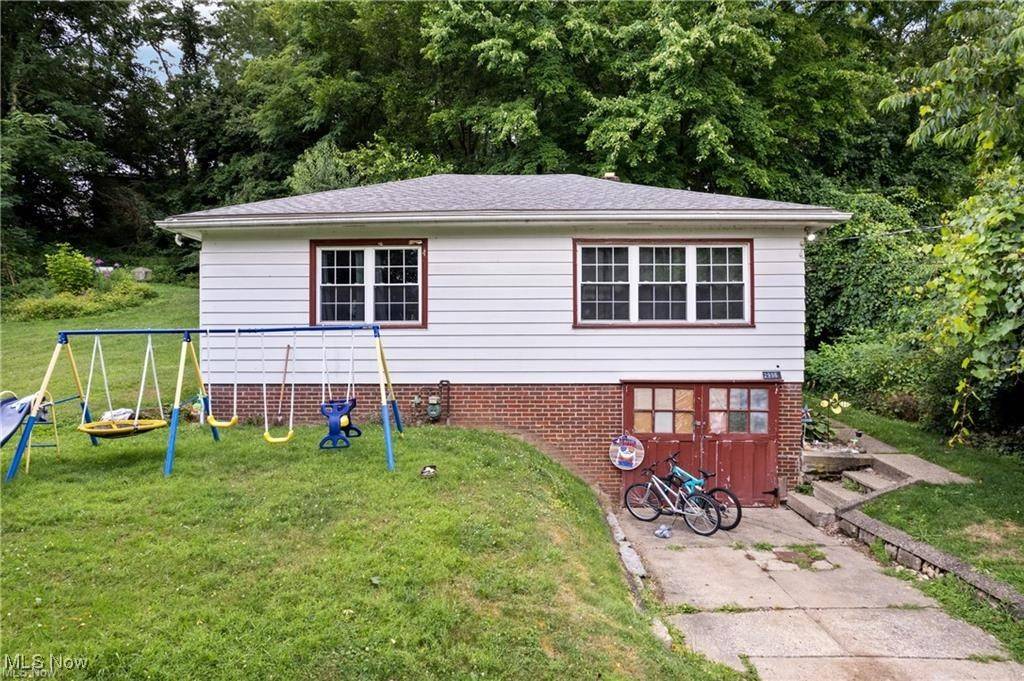 Coventry, OH 44319,2996 Kemble AVE
