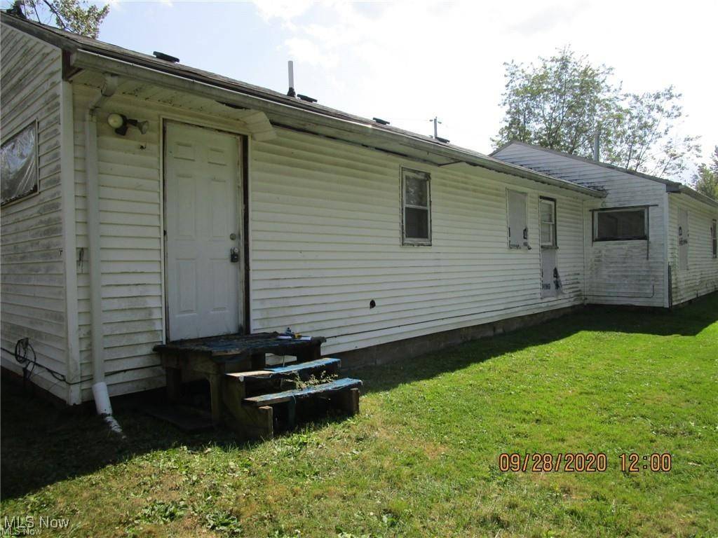 Ashtabula, OH 44004,2817 Cemetery RD