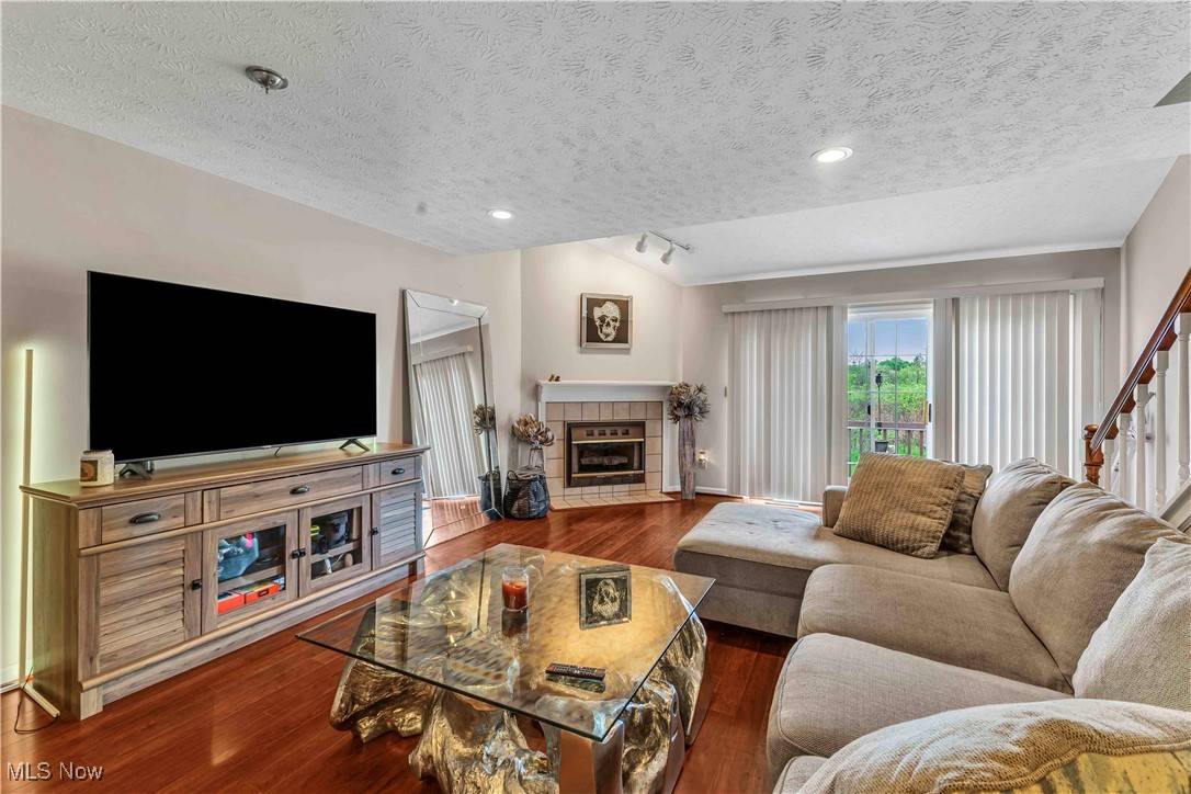 Warren, OH 44484,125 Pineview DR NE