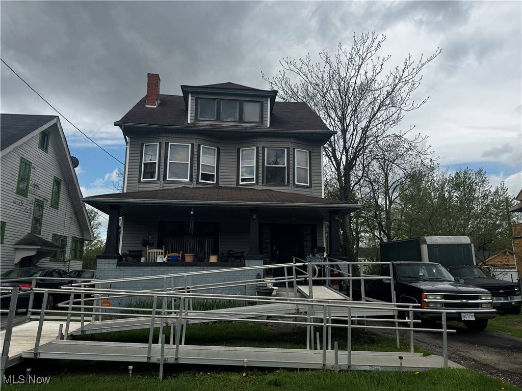 Cleveland, OH 44105,4226 E 128th ST