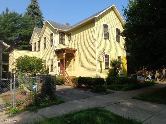 Cleveland, OH 44113,1786 Randall RD