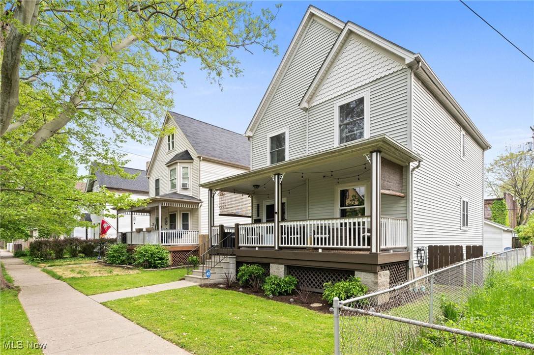 Cleveland, OH 44109,1831 Corning AVE