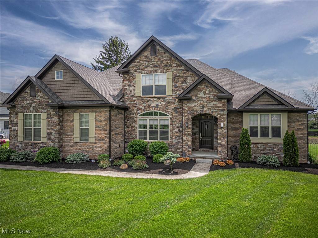 Medina, OH 44256,5048 Shoreline CIR